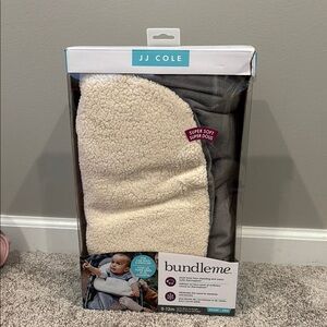 JJ Cole Bundleme Stroller Insert - Gray and Cream Sherpa